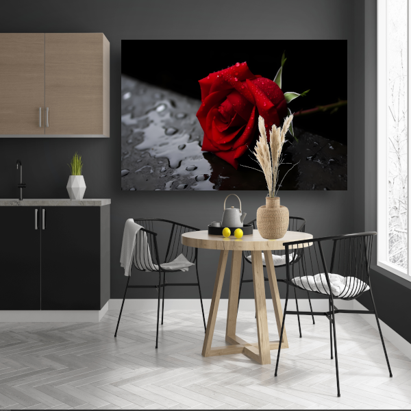 Rode roos met waterdruppels canvas