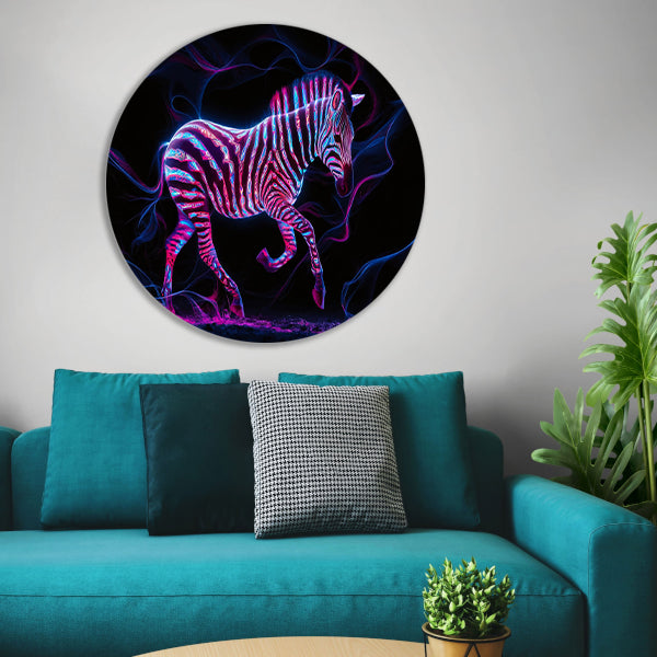 Fluorescerende zebra in neonkleuren kunstwerk aluminium muurcirkel