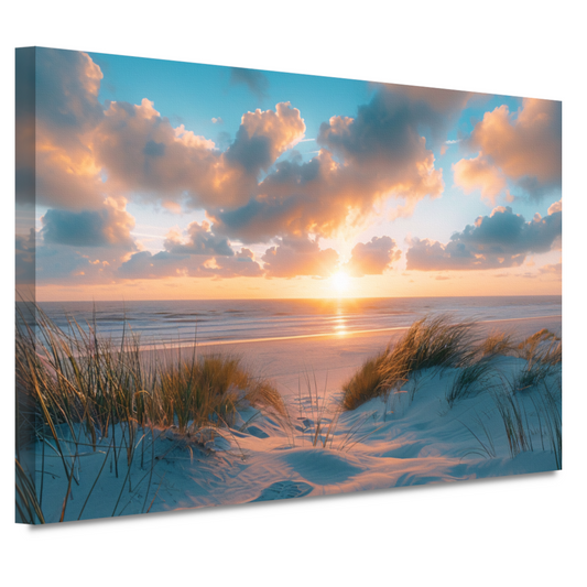 Betoverende zonsopgang op een rustig zandstrand canvas