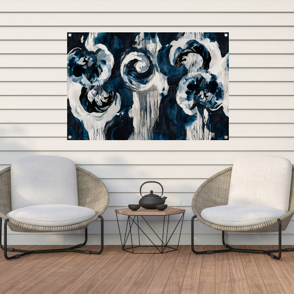 Klassieke blauwe bloemen op behang tuinposter