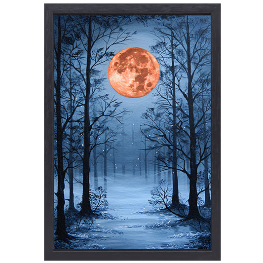 Rode maan boven besneeuwd winters bos canvas met baklijst