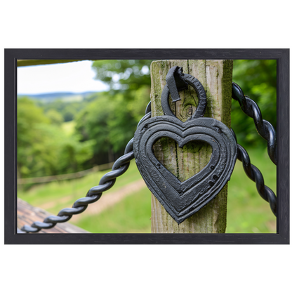 Zwart Houten Hart canvas met baklijst