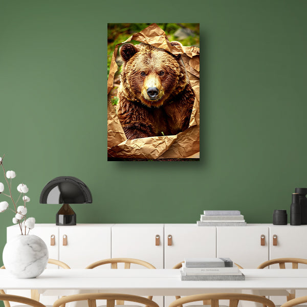 Bruine beer doorbreekt papier canvas met baklijst