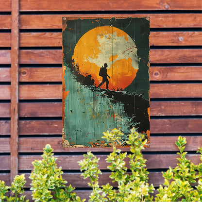 Silhouet van een figuur tegen een Kleurrijk maan tuinposter