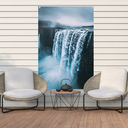 Monochrome waterval in IJsland tuinposter