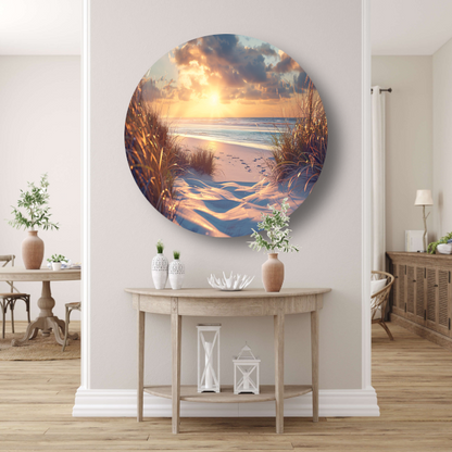Betoverende zonsondergang op het strand met levendige kleuren aluminium muurcirkel