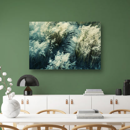 Beek door graslanden met rustgevend waterposter