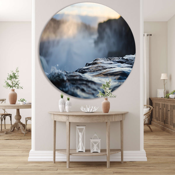 Waterval met nevelige achtergrond en rotsen aluminium muurcirkel