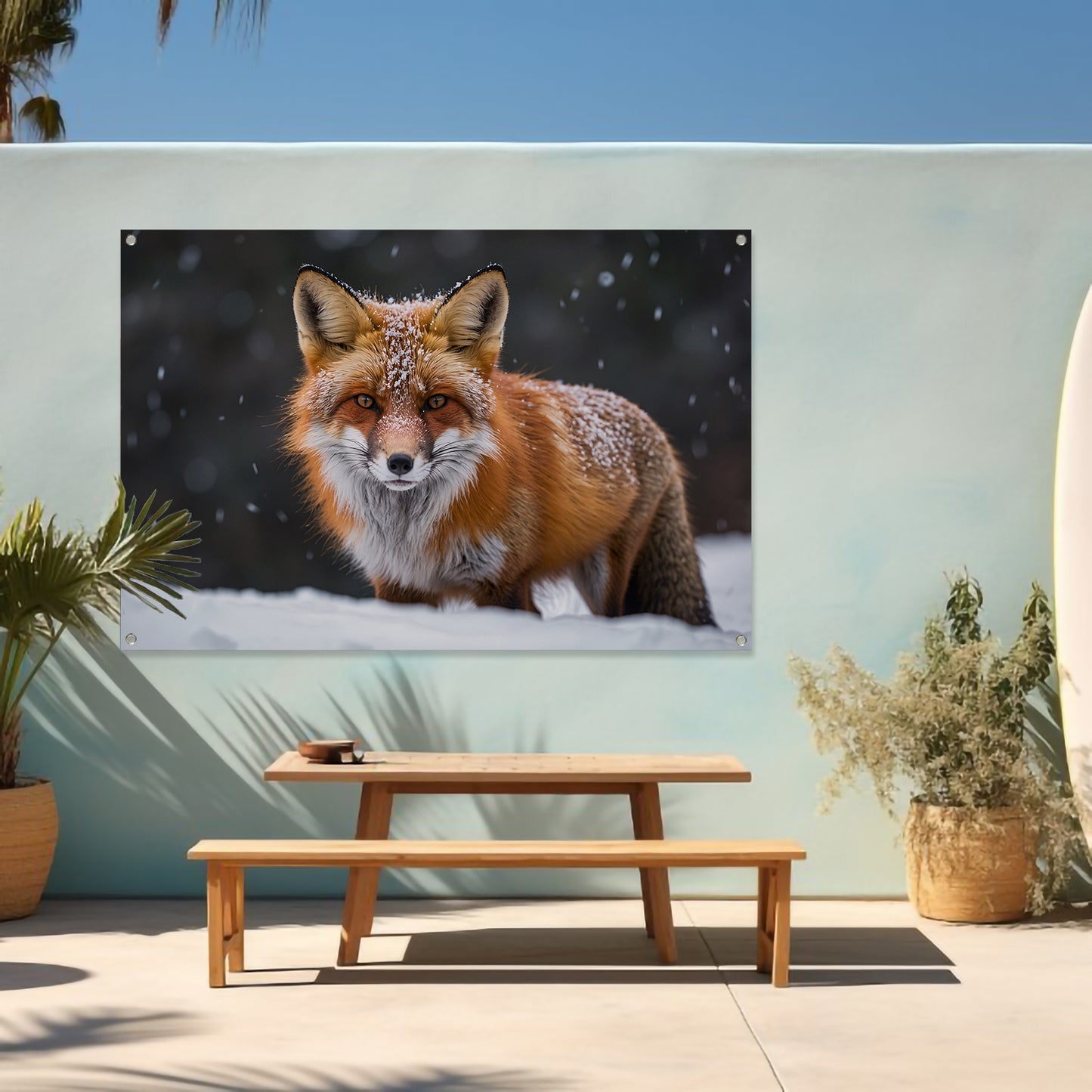 Majestueuze vos in een sneeuwlandschap tuinposter