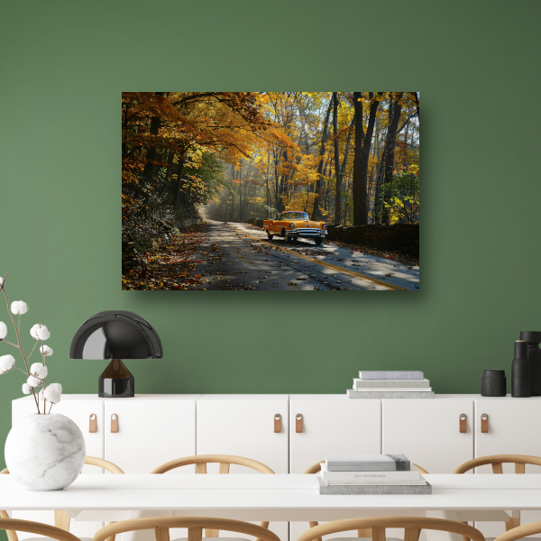 Gele auto in boslandschap canvas