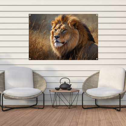 Realistische leeuw in savanne landschap tuinposter