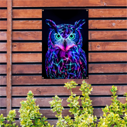 Neon uil met holografische kleuren  tuinposter