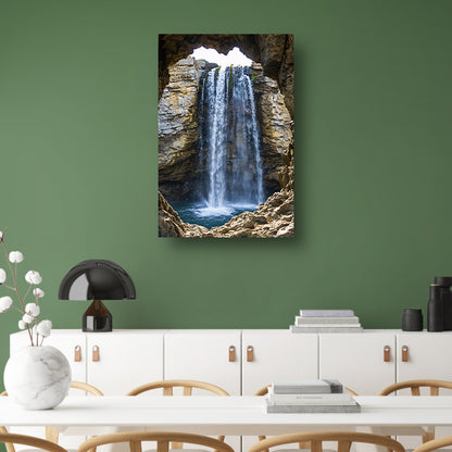 Waterval omlijst door rotsvenster canvas