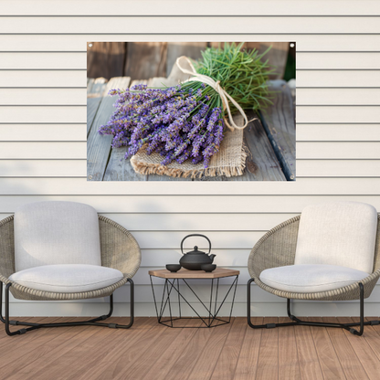 Lavendel stilleven op houten tafel tuinposter