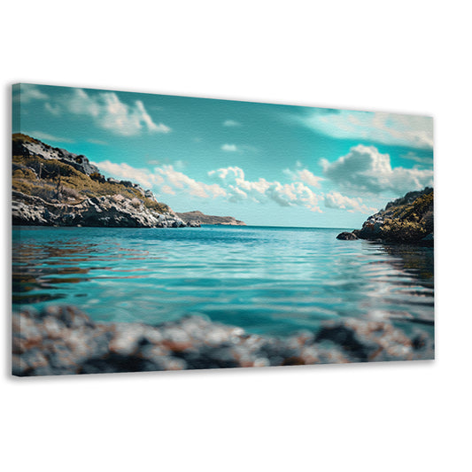Rustgevende lagune met rotsachtige kusten canvas