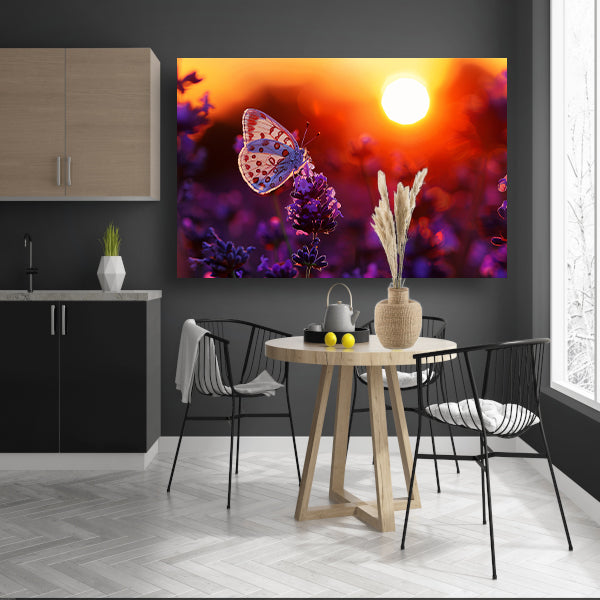 Vlinder rust op lavendel in oranje zonsondergang canvas met baklijst