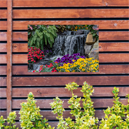 Kleurrijke tuin met bloemen en waterval tuinposter