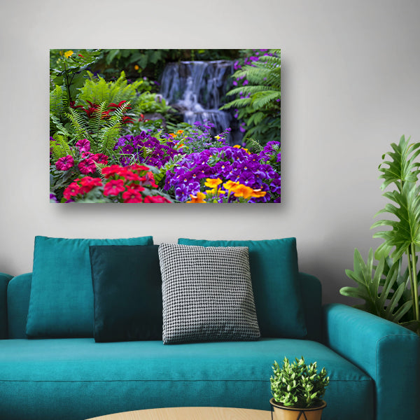 Levendige bloementuin met serene waterval canvas