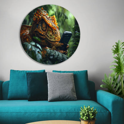 Dinosaurus met smartphone in het bos aluminium muurcirkel