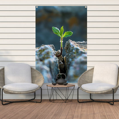 Jonge Plant Groeit Uit Steen tuinposter