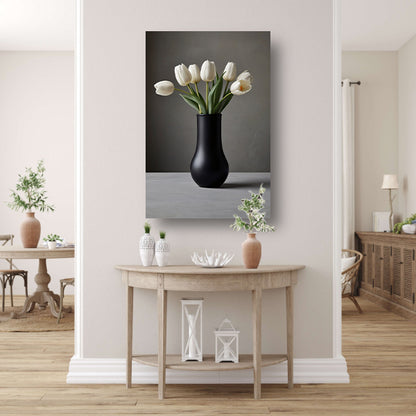 Minimalistische Witte Tulpen in Elegante Zwarte Vaas poster