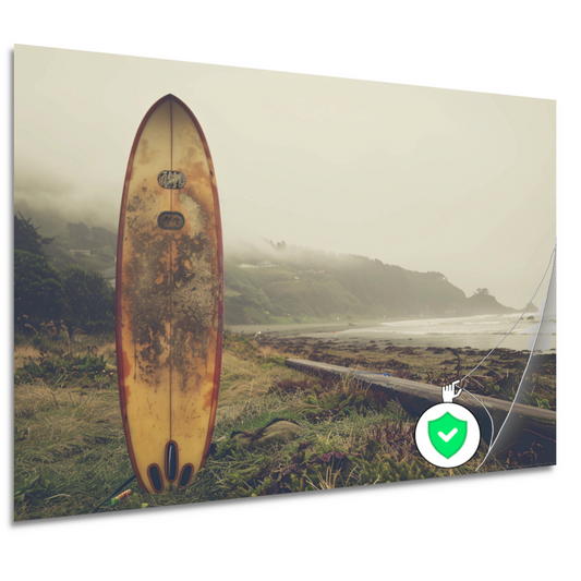 Verweerd Surfboard op Mistig Strand poster