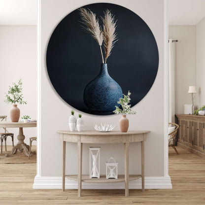 Blauwe vaas met beige pampasgras in minimalistische stijl forex muurcirkel