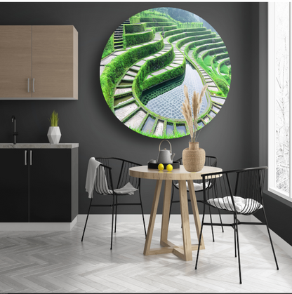 Symmetrische Trappen en Reflecterend Water aluminium muurcirkel