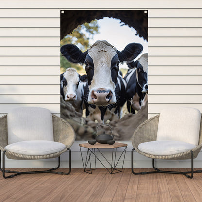 Nieuwsgierige koeien in de aarde tuinposter