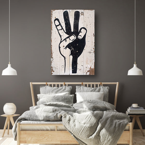 Zwart-witte hand op verweerd hout canvas