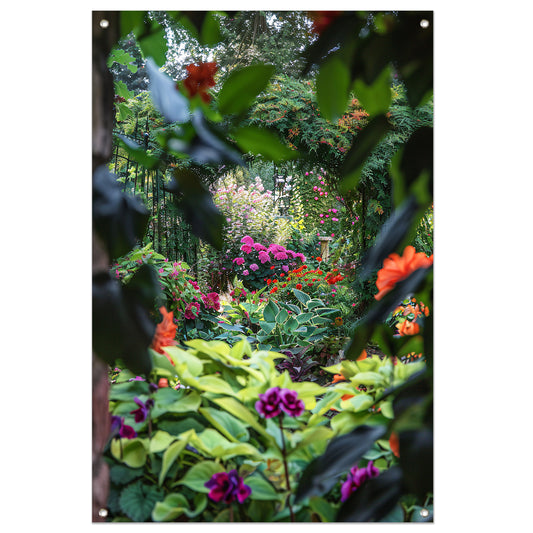 Kleurrijke bloemenpracht in de tuin tuinposter