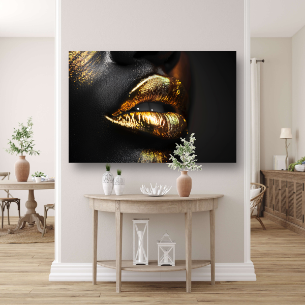 Zwarte Achtergrond met Gouden Lippen canvas met baklijst