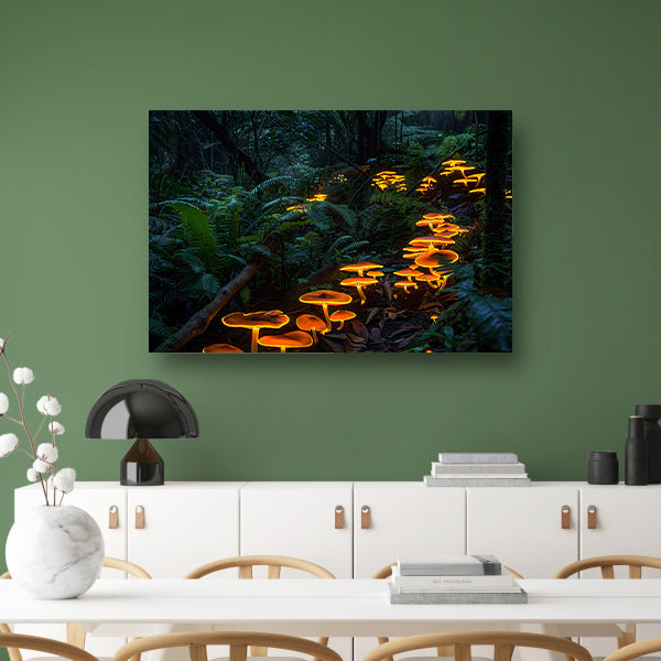 Glowing paddenstoelen in mystiek boslandschap canvas