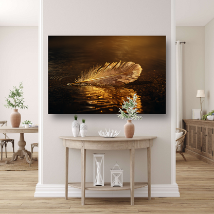 Gouden veer drijvend op mysterieus donker water canvas met baklijst