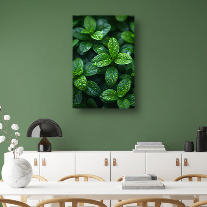 Close-up van groene bladeren met dauwdruppels canvas met baklijst