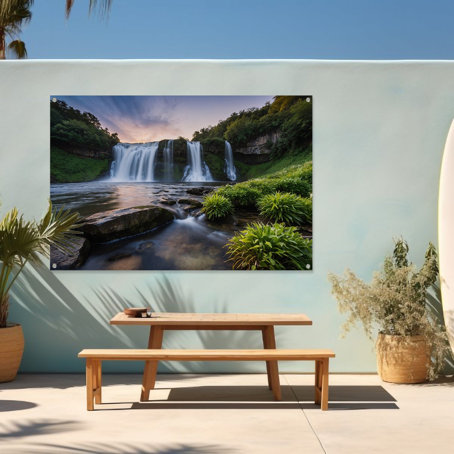 Serene waterval bij zonsondergang tuinposter