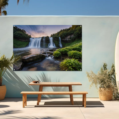 Serene waterval bij zonsondergang tuinposter