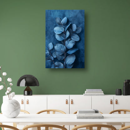 Minimalistische weergave van blauwe bladeren op een donkere achtergrond poster
