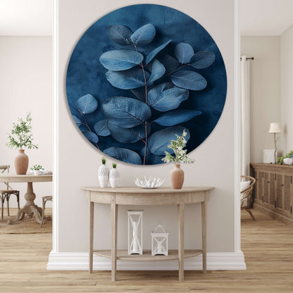 Minimalistische weergave van blauwe bladeren op een donkere achtergrond aluminium muurcirkel