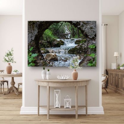 Rivier door een natuurlijk venster acrylglas