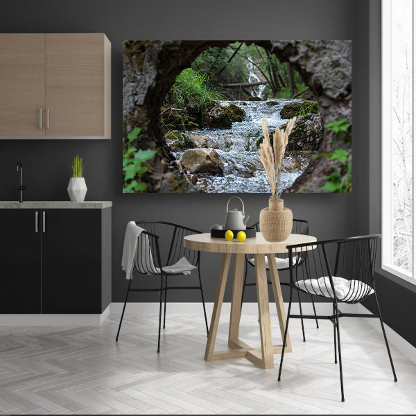Rivier door een natuurlijk venster acrylglas