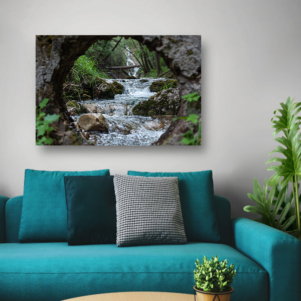 Rivier door een natuurlijk venster acrylglas