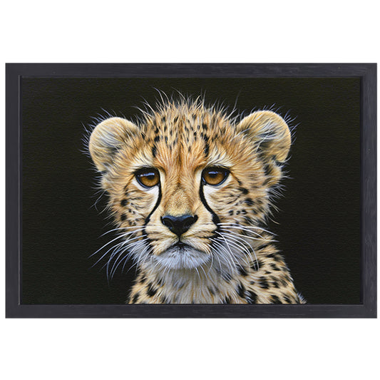 Realistisch schilderij van jonge cheeta canvas met baklijst