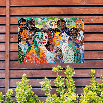 Kleurrijk mozaïekportret van diverse gezichten tuinposter