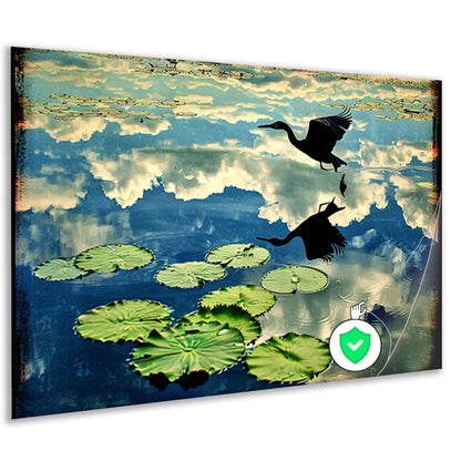Vogel boven water met reflectie  poster