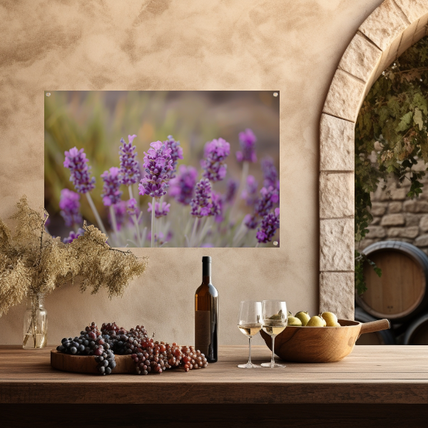 Levendige paarse lavendelbloemen in natuurlijke omgeving tuinposter