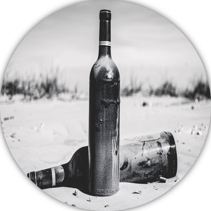 Lege flessen op het strand forex muurcirkel