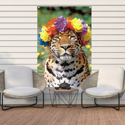 Kleurrijke Leopard met Bloemenkrans Portret tuinposter