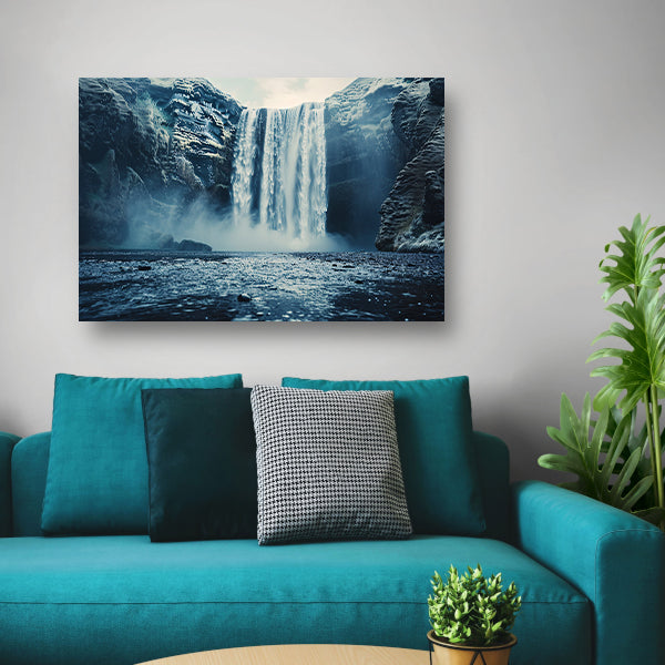 Majestueuze waterval met serene rotsformaties acrylglas