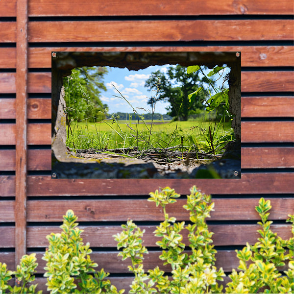 Natuurlandschap door betonnen raam tuinposter